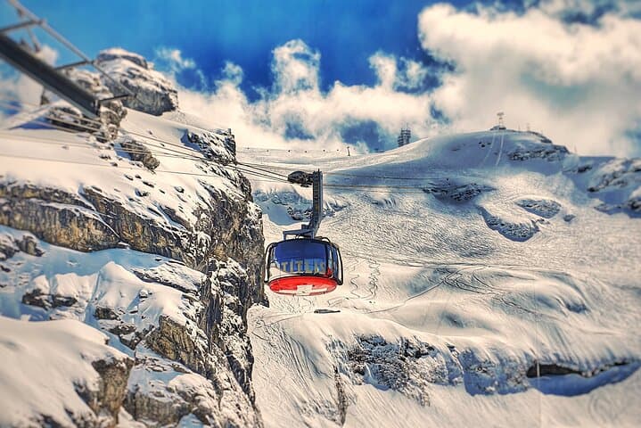 Mount Titlis Glacier World Private Day Trip from Luzern
