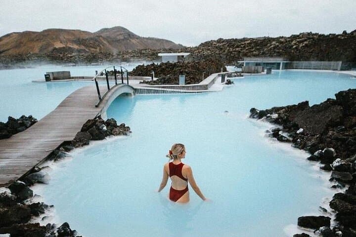 Reykjavík/Keflavík–Blue Lagoon, Silica & Retreat Transfer