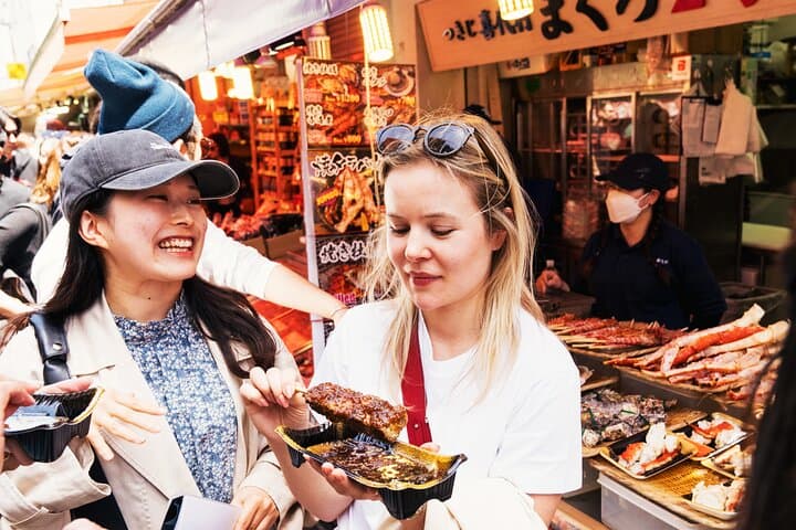 Tsukiji Fish Market: Street Food Tour with Tasting