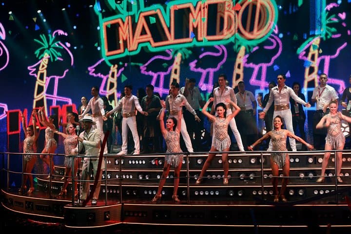 Night tour to Coco Bongo Punta Cana from Santo Domingo with Open Bar