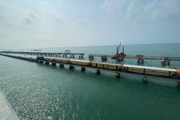 Temple of Tamilnadu & Nature, Backwater of Kerala