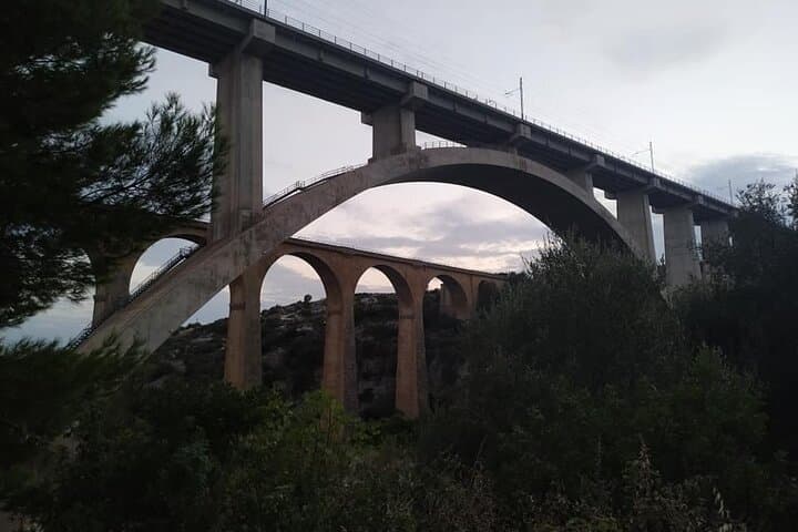 Guided Hiking Tour in the Gravina di Castellaneta Tourist Level
