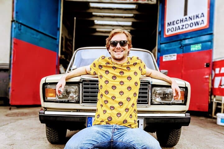 1.5h Crazy Guides' Communism Tour of Nowa Huta in Classic Car