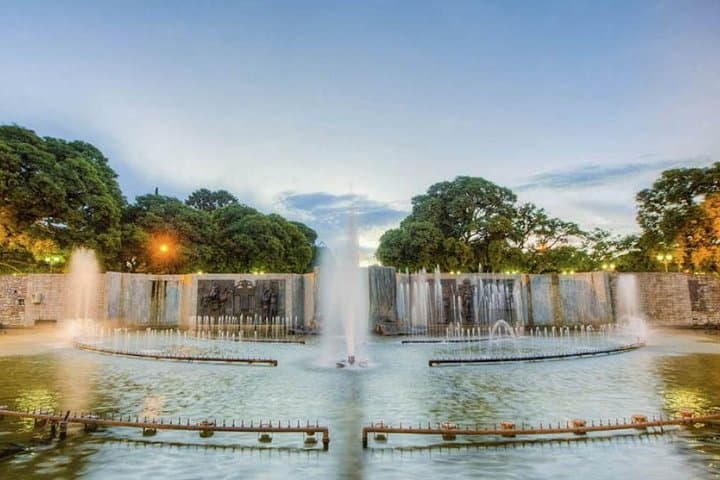 Ciudad y alrededores desde Mendoza