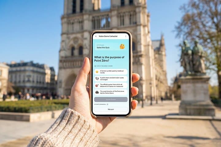 Paris self-guided walking tour with audio stories and quizzes