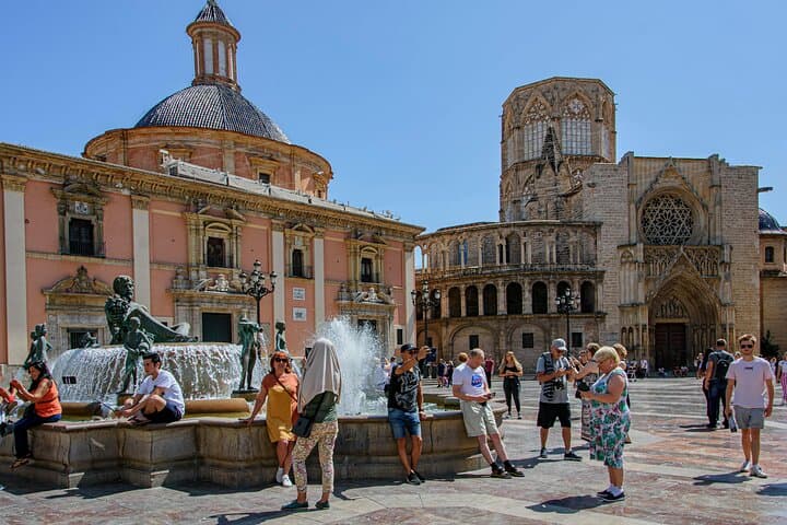 Essential Old Town Walking Tour in Valencia