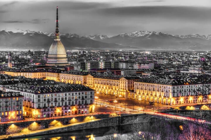 Turin Scavenger Hunt and Highlights Self Guided Audio Tour