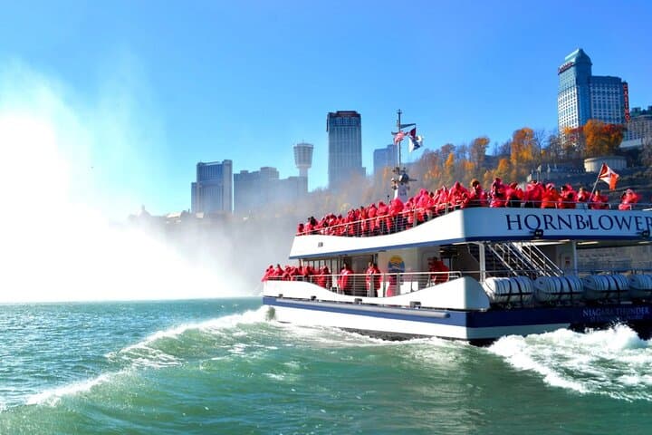 Niagara Falls Guided Vehicle Tour Canada: Boat, Skylon & Journey