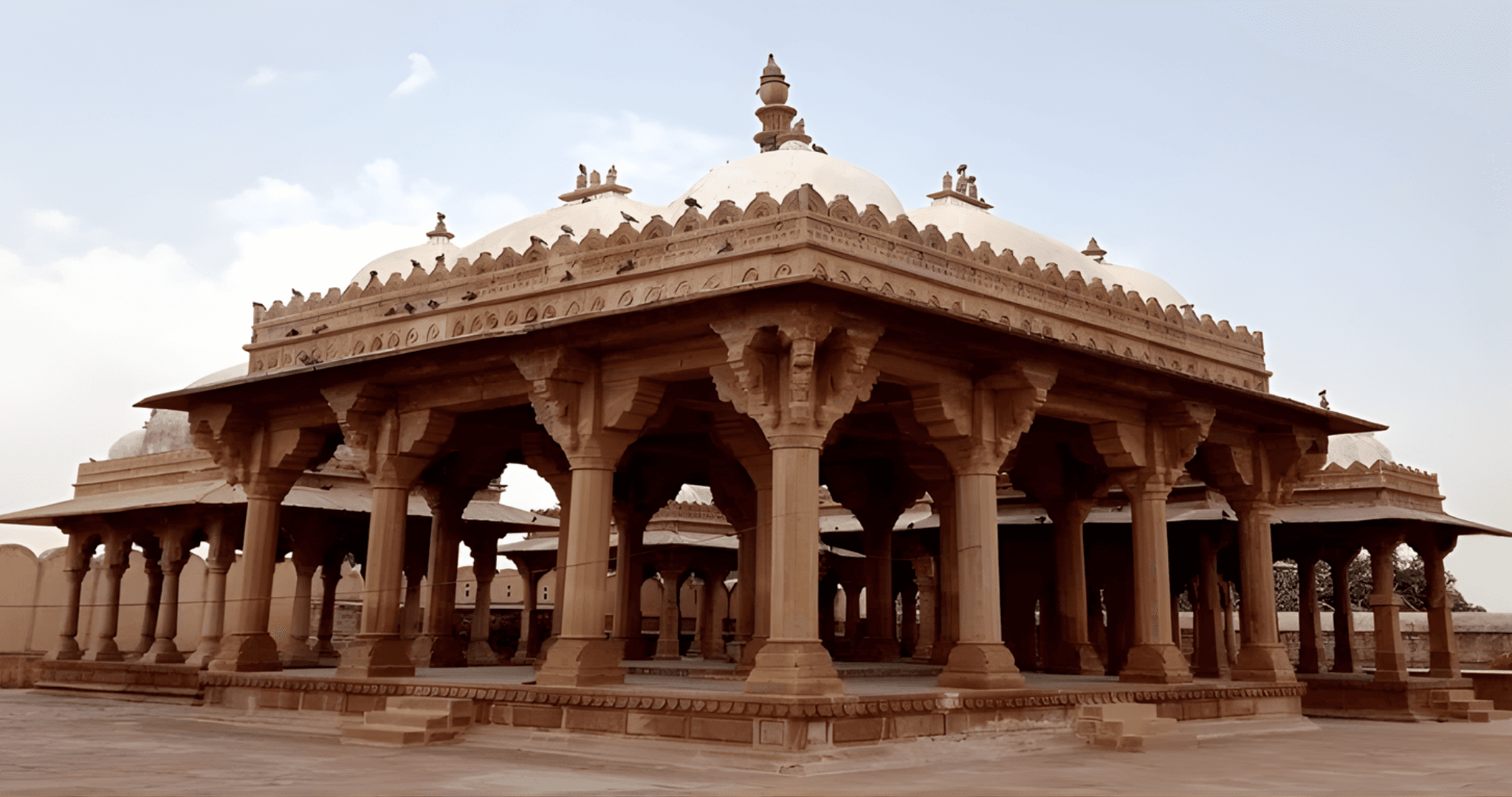 Udaipur: Cultural & Heritage AC Car Full-Day Tour with Snacks