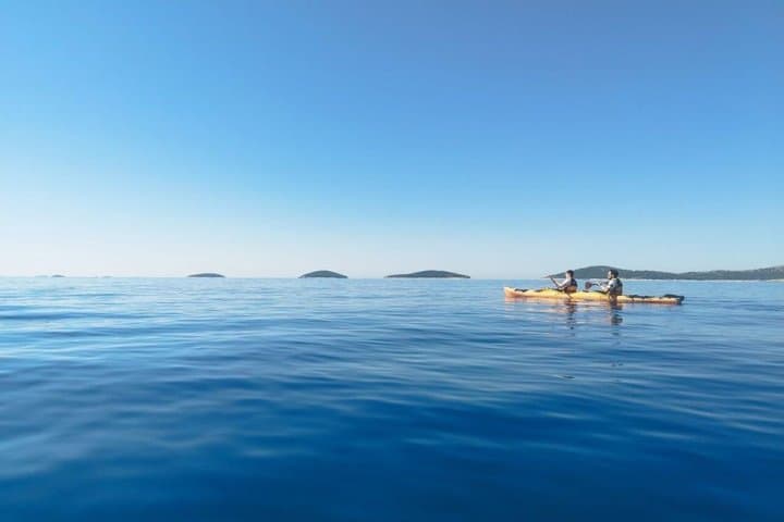 Kayak Island Hopping in Sibenik Archipelago