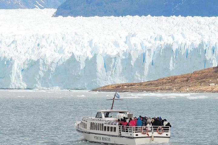 Perito Moreno Glacier with Navigation in Front of the Glacier - Calafate