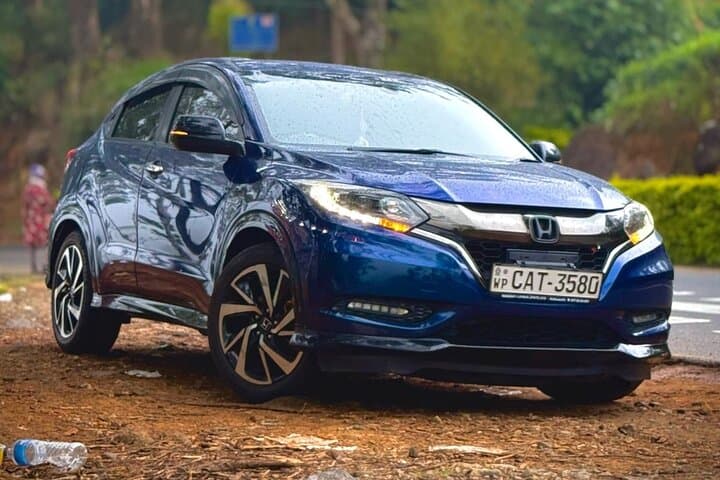 Private Driver for 14 days in Sri Lanka