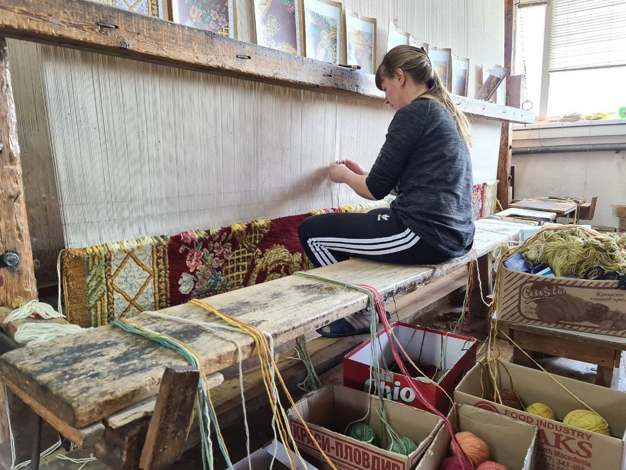 Carpet Factory Weave for the Kingdom UK, Versailles with audio guide 3 languages