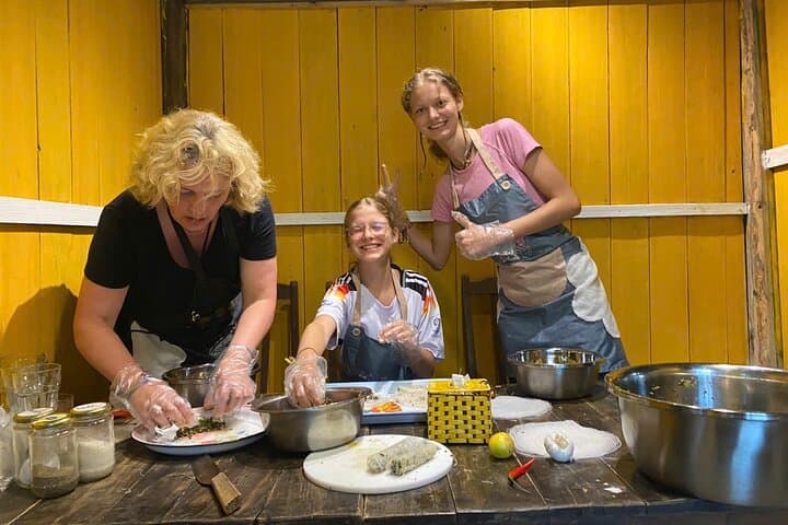 Vietnamese Spring Rolls Cooking Class