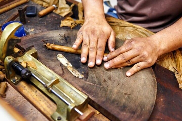 Discover Dominican Treasures: Rum, Cigars, Coffee & Chocolate