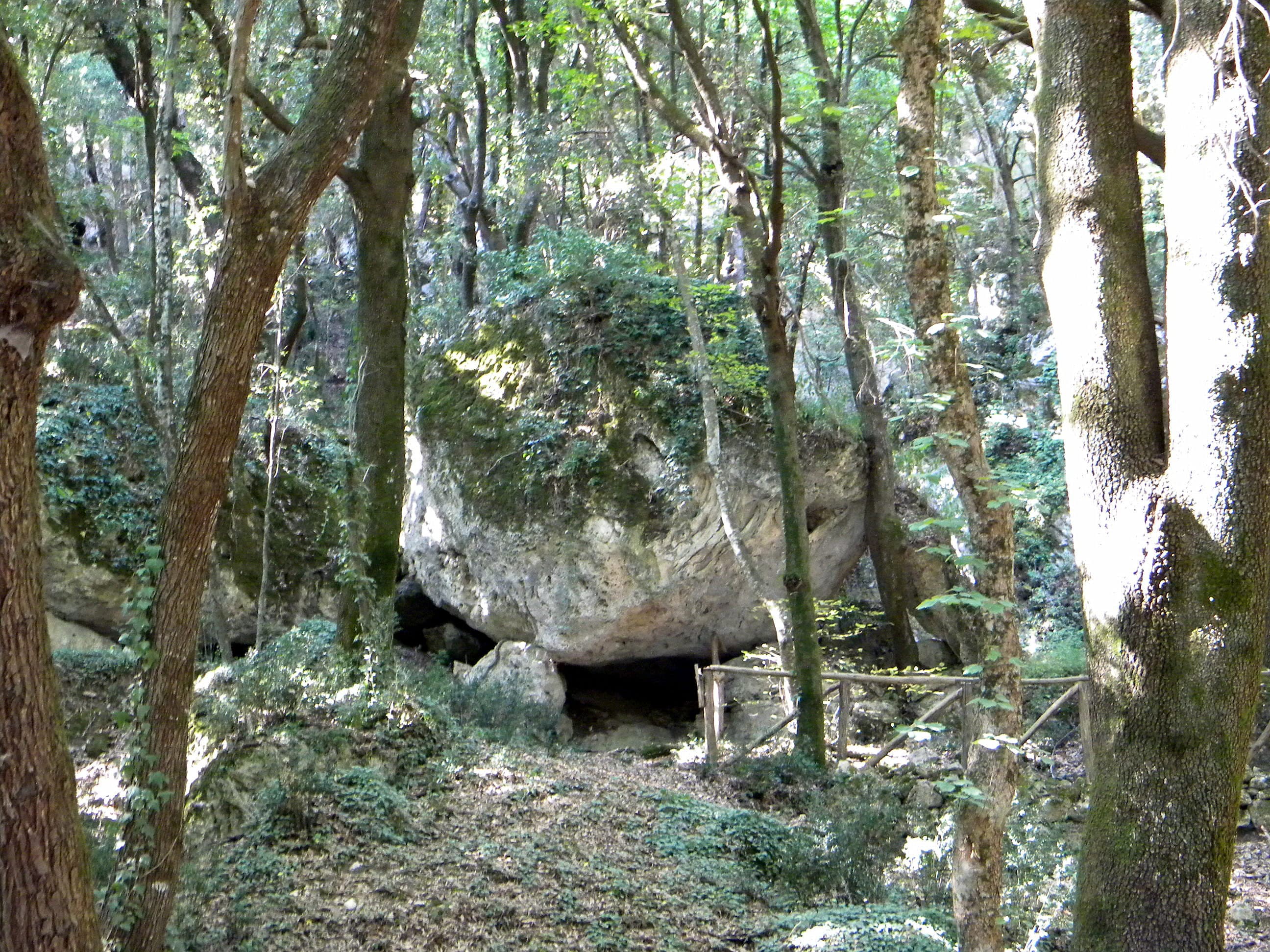 Adventure into prehistory in the Archaeological Park of Cetona
