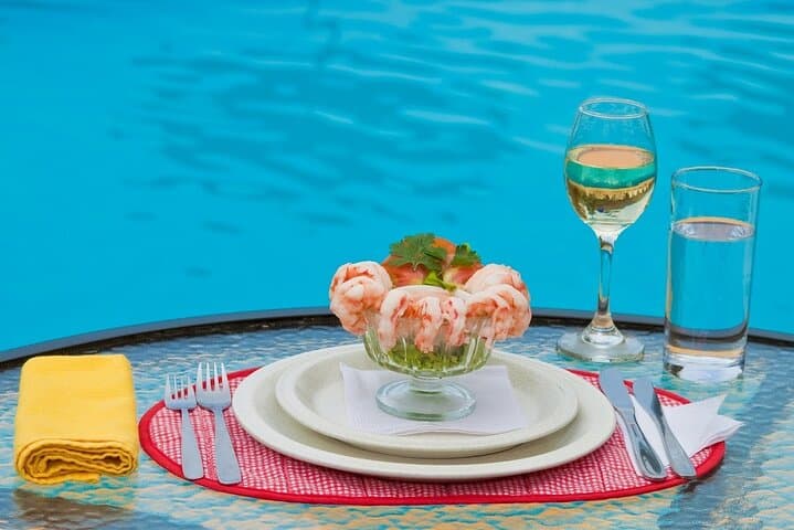 7-Day Galapagos Guided Food Tour with Accommodation