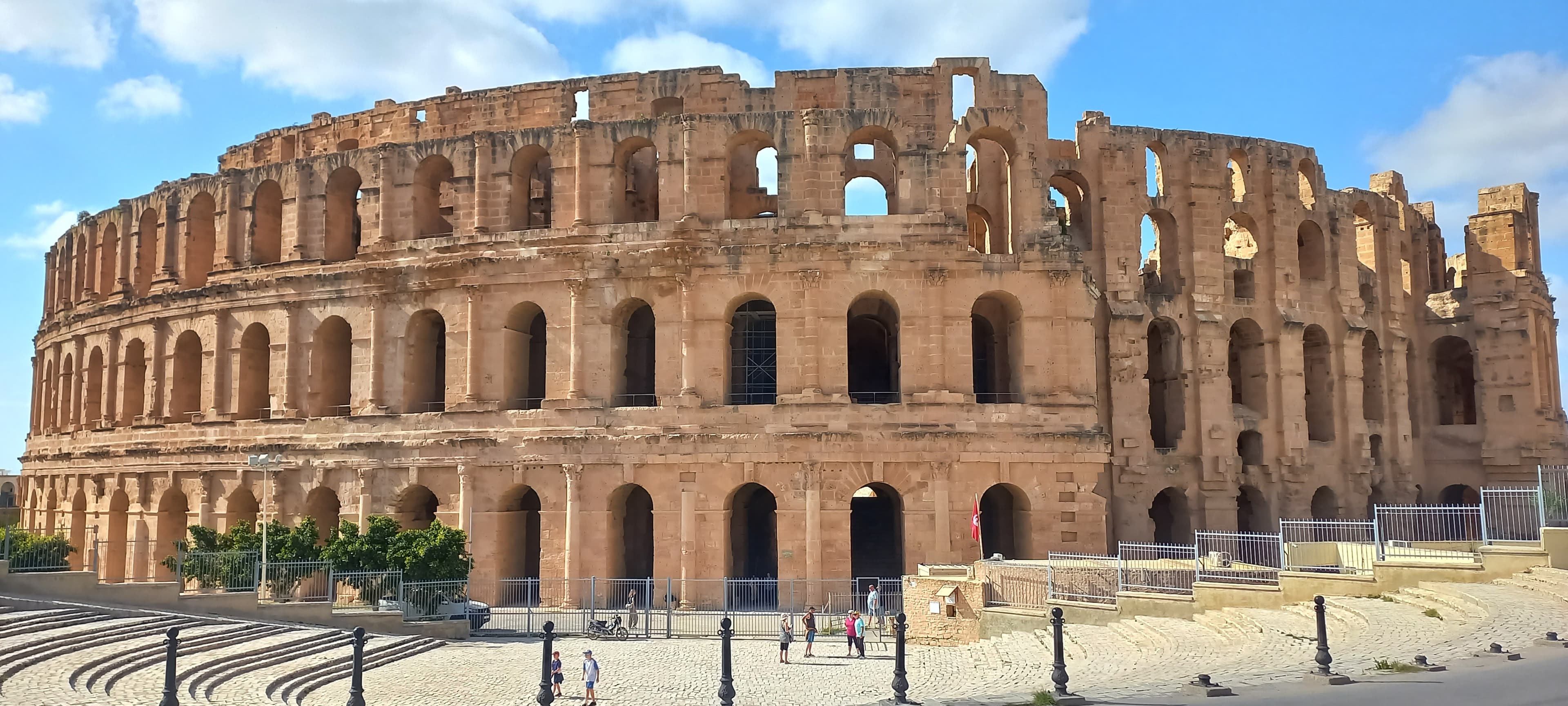 Daytrip to Medina of Kairouan and El Jem Colosseum from Tunis