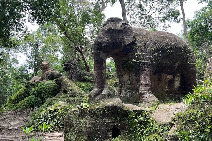 Full Day Adventure Tour to Kulen Waterfall and Elephant Pond