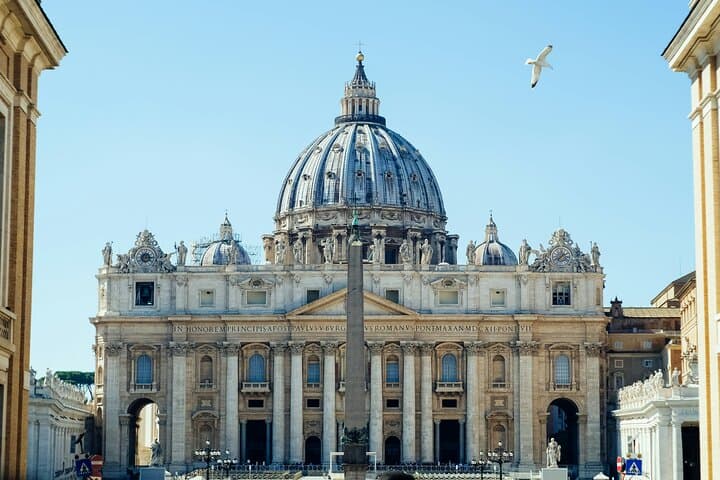 Rome's St. Peter’s Basilica Walking Guided Tour With Dome Climb
