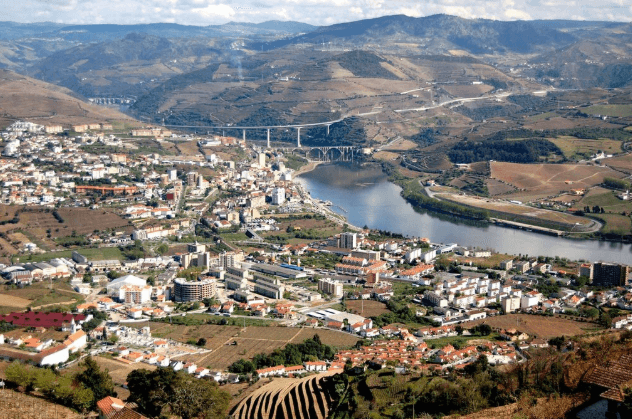 Transfer privado de Peso da Régua - Lisboa