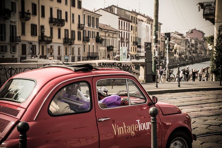 2 Hour Vintage Fiat 500 Canals Tour in Milan