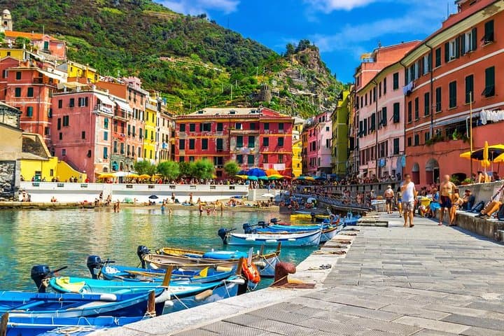 Cinque Terre Small Group Tour with Limoncino Tasting from La Spezia Train Station