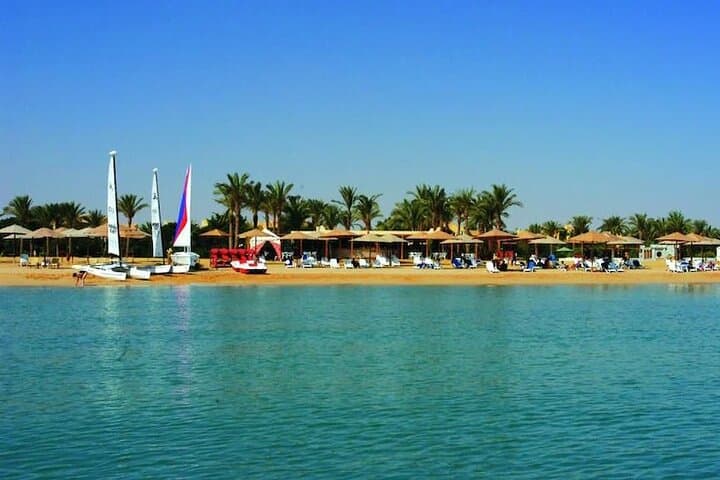 Full-Day Private Guided Tour To Red Sea EL Ain Sokhna From Cairo