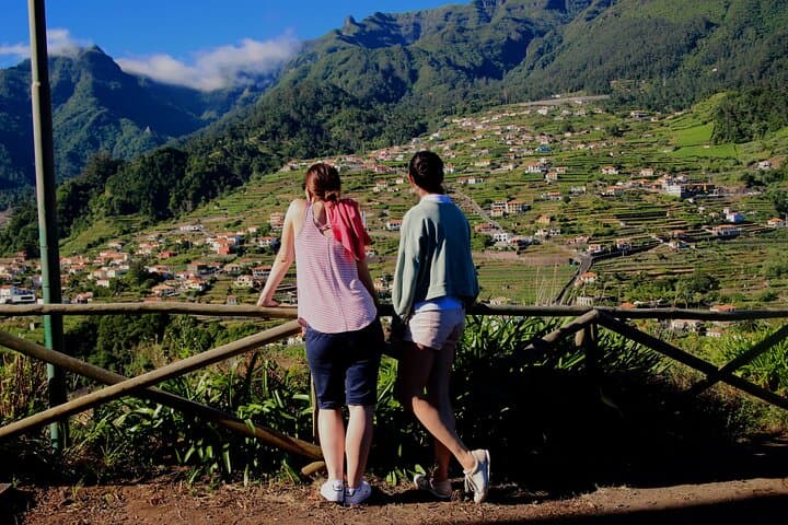 Enchanted Vineyards, Wine 4x4 Tour and Sea Cliff Cabo Girão