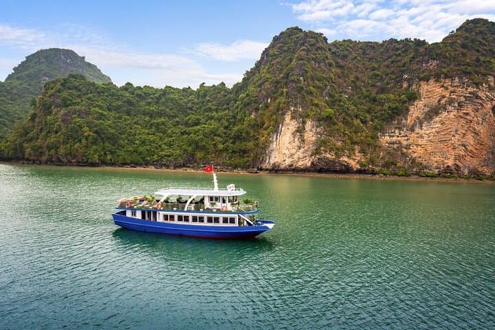 Halong LanHa Bay FullDay Trip In Unique Route