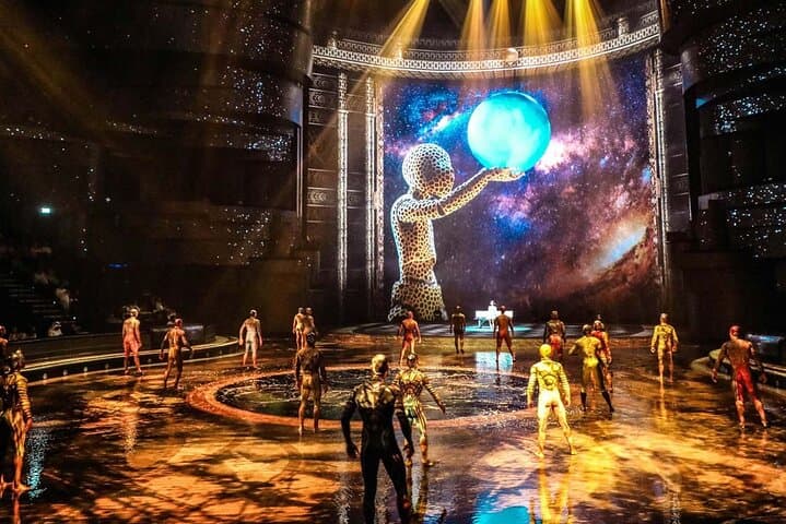 La Perle by Dragone Ticket with a roundtrip transfer from Dubai