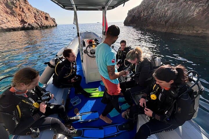 Chania Beginner Scuba Diving by Boat
