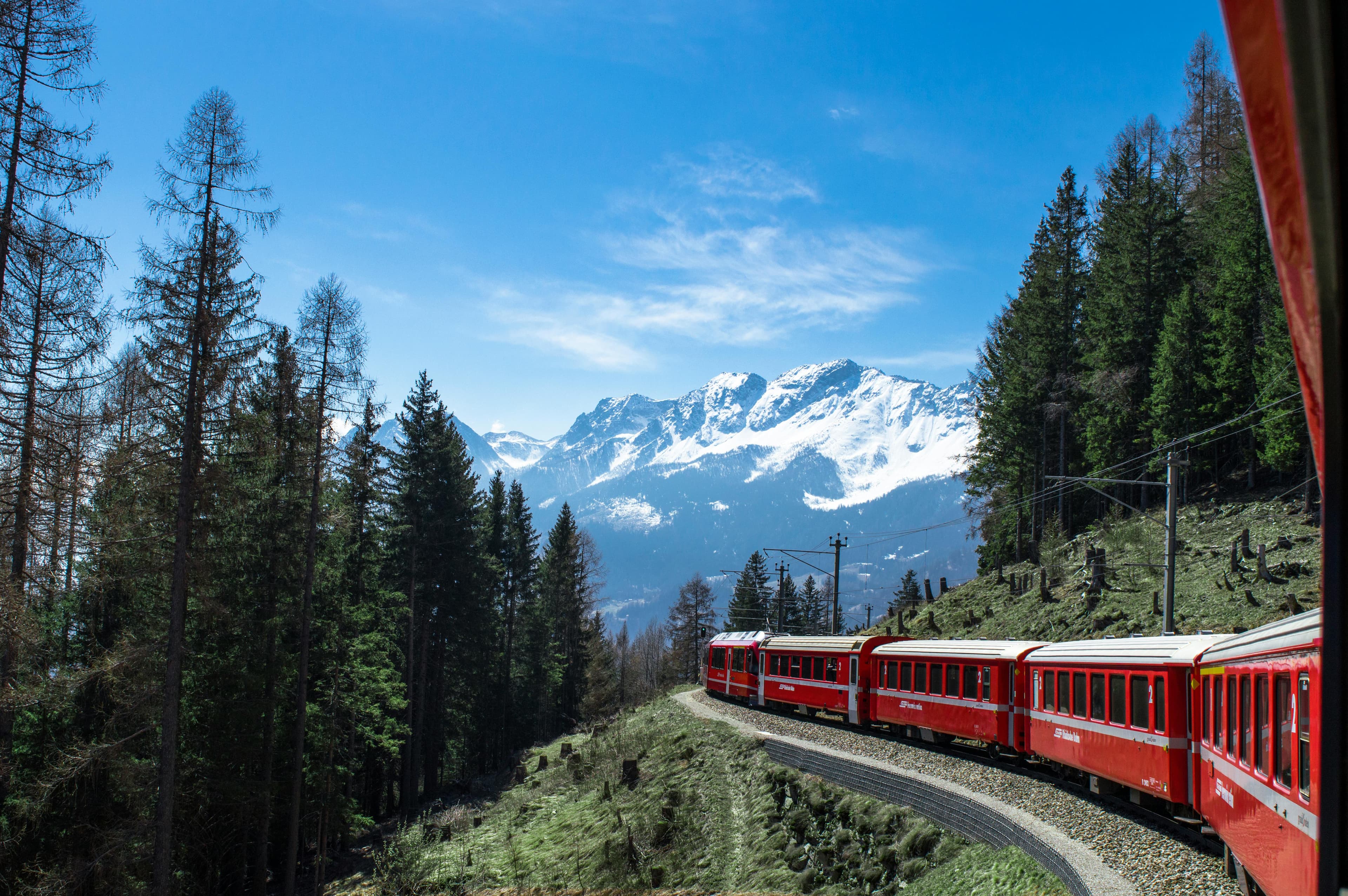 Premium Glacier Express Route Tour from Zurich