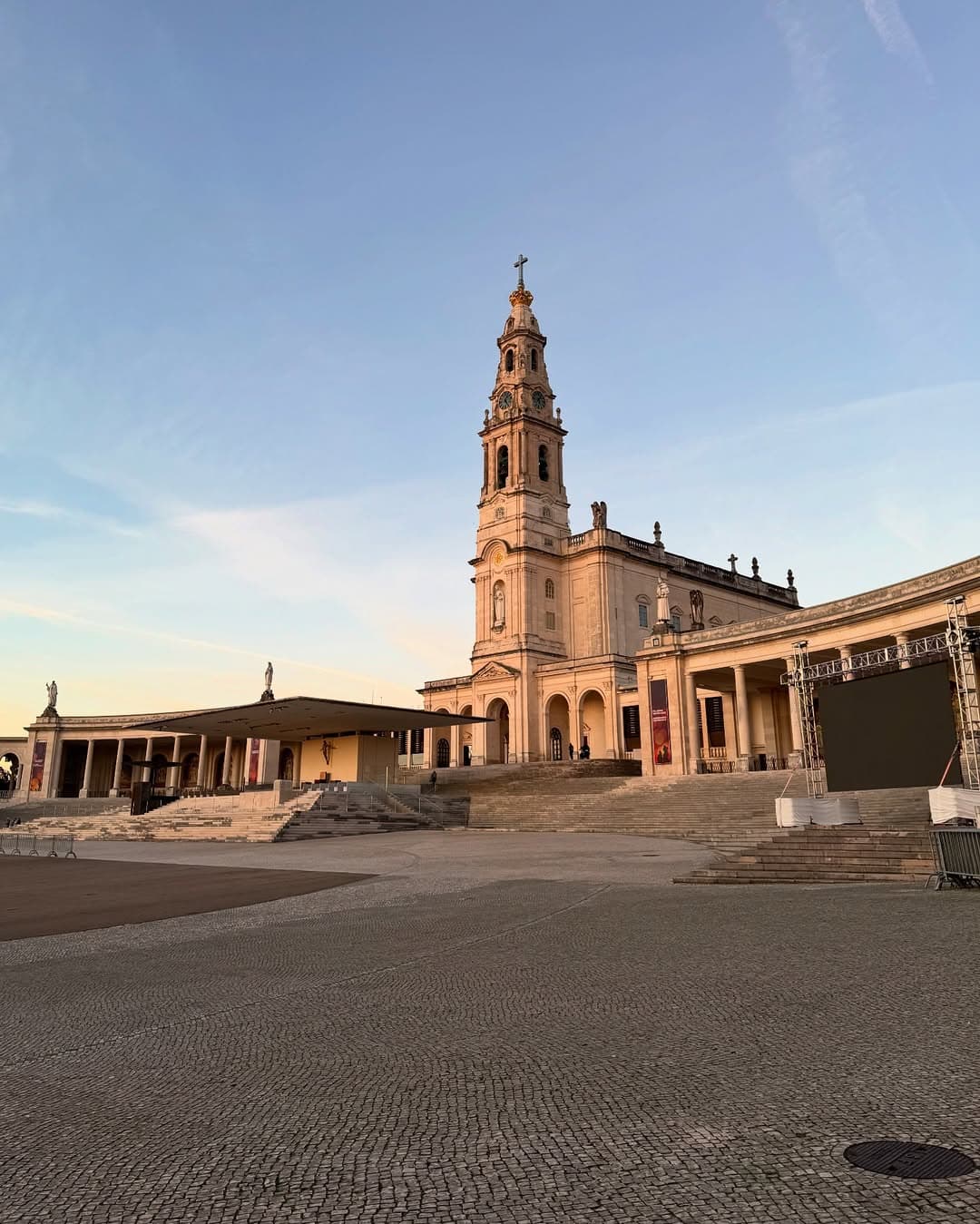 Fátima, Nazaré and Óbidos Full-Day Guided Tour 