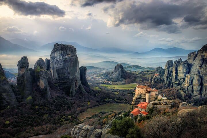 Meteora Full Day Private Tour from Athens including Lunch