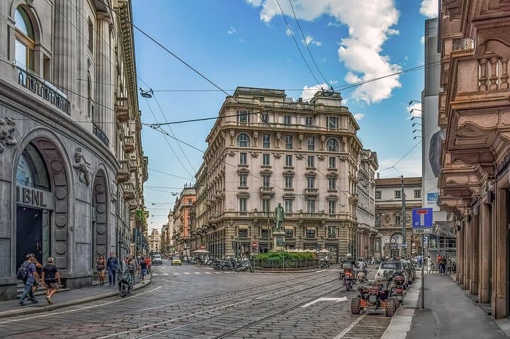 Private Transfer From Bologna to Milan with English Speaking Driver