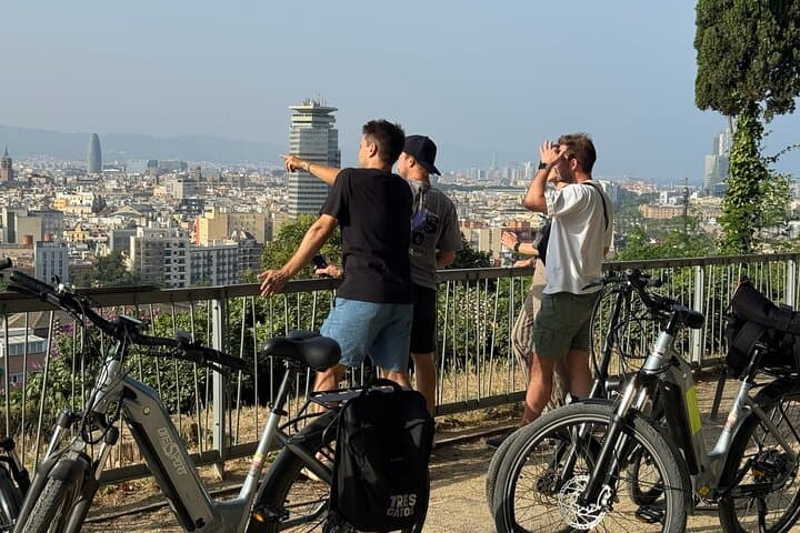 Montjuic Barcelona: Panoramic eBike Tour Views & Tapas stop