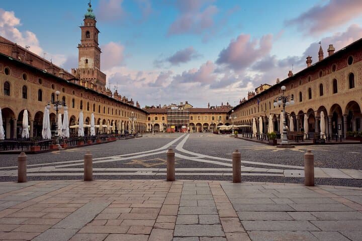VIP Experience to Pavia and Vigevano