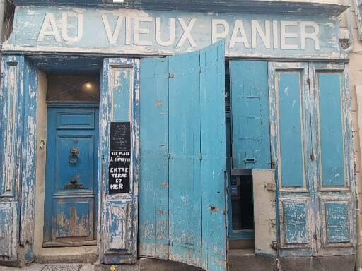 Old district, Street Art, Craft & Wine Tour 