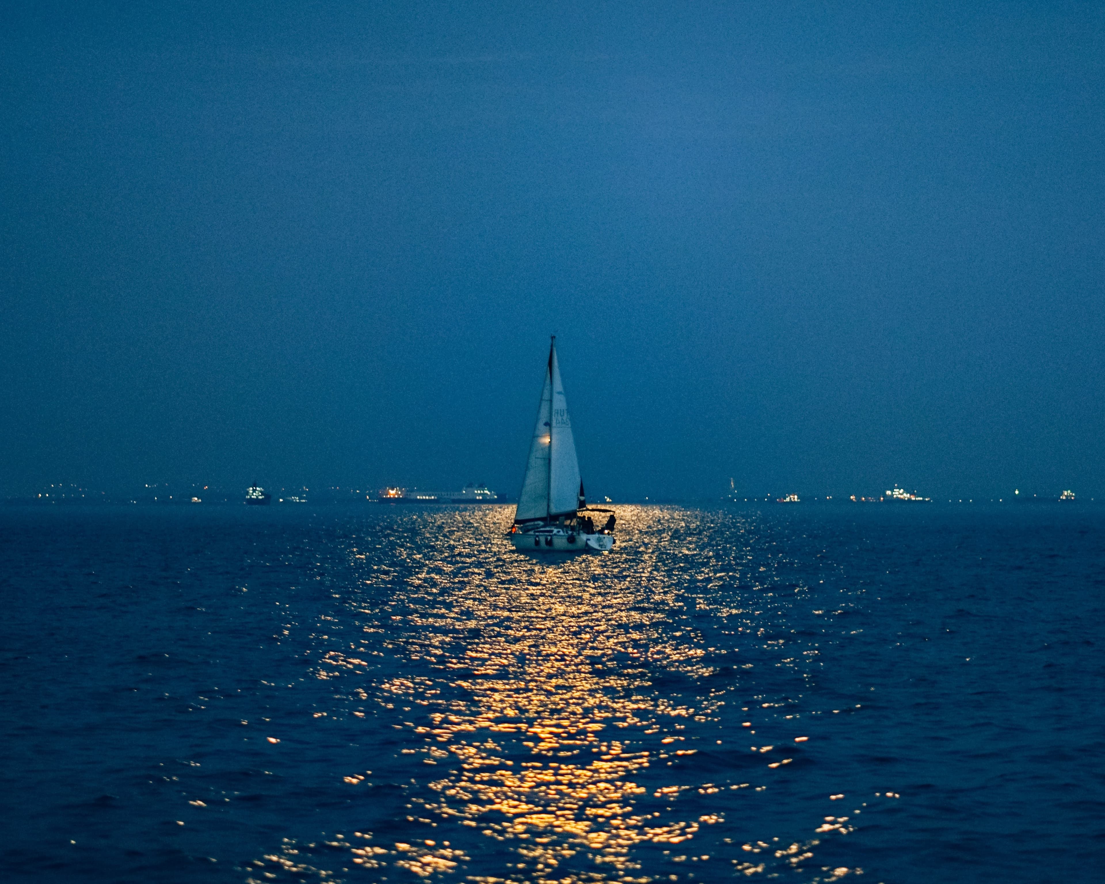 2.5-Hour Night Sailing Under the Full Moon in Sotogrande