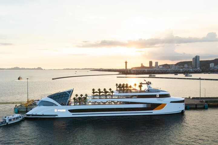 Dolphin Luxury Day Cruise - Ha Long Bay’s Top Luxury Experience