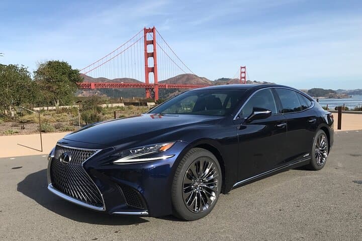 Departure Private Transfer: Beijing to Capital Airport PEK in Business Car