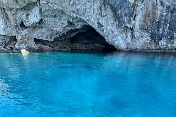 Day Cruise to Kefalonia or Ithaka and wine tasting 