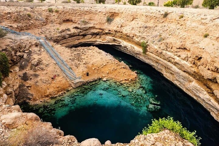 Wadi Shab and Bimmah Sink Hole Tour