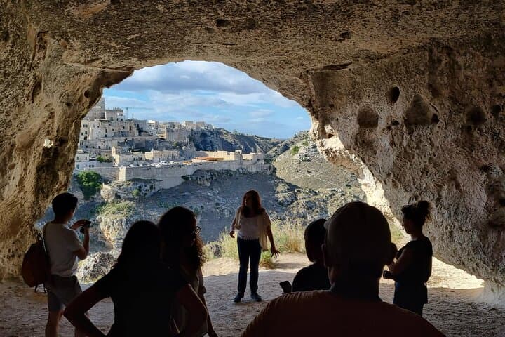 Guided Walking Tour in the Regional Park of Rupestrian Churches