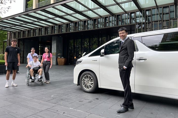 Luxury VIP Transfer between BKK Airport and Bangkok Hotels