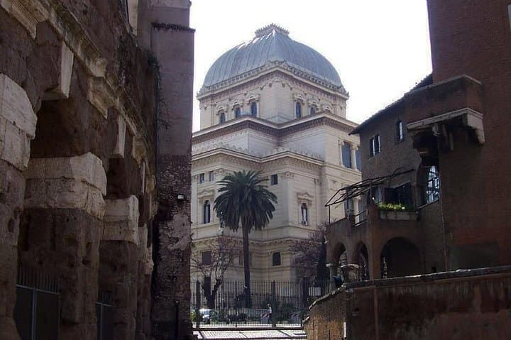 Group tour:Jewish Ghetto 