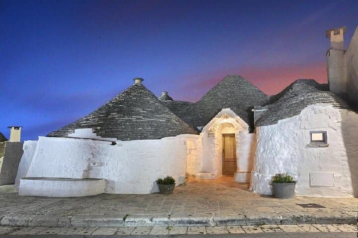 Tour from Naples to Alberobello Trulli round trip.