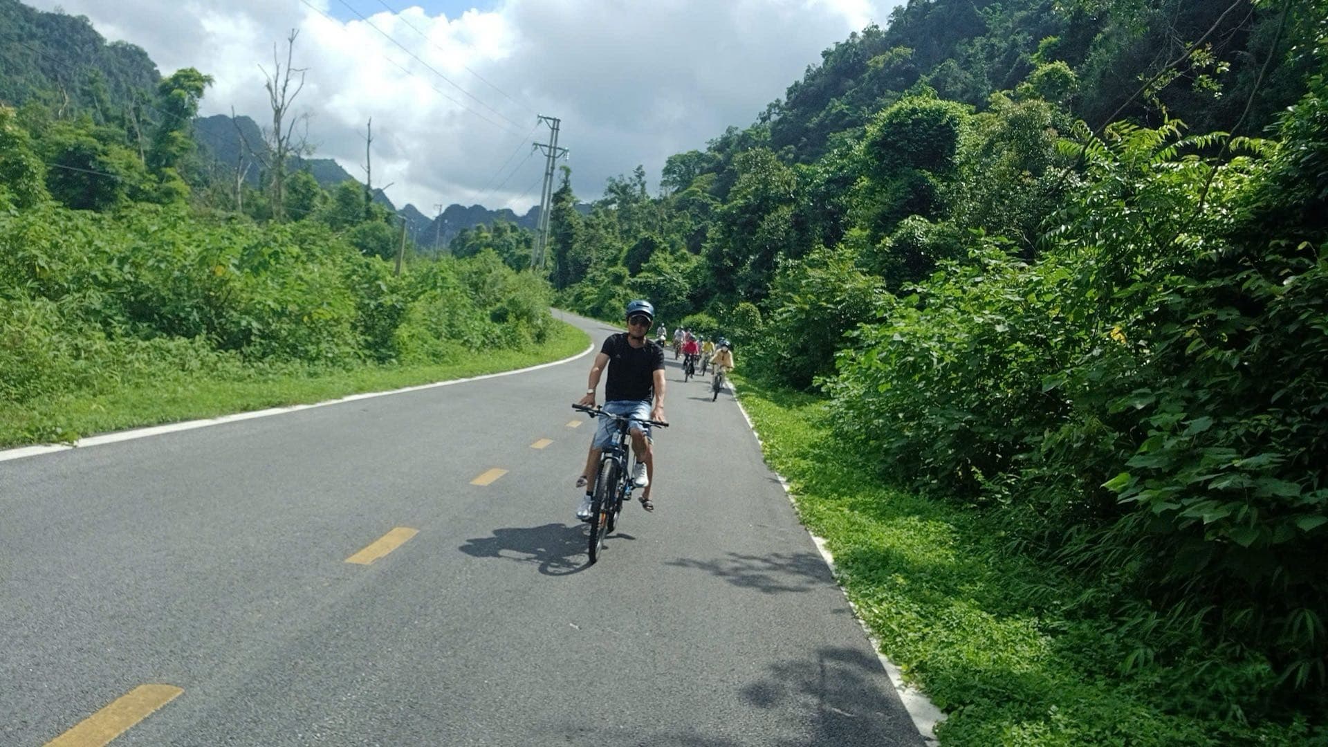 Cat Ba Island Bike Expedition Full-day