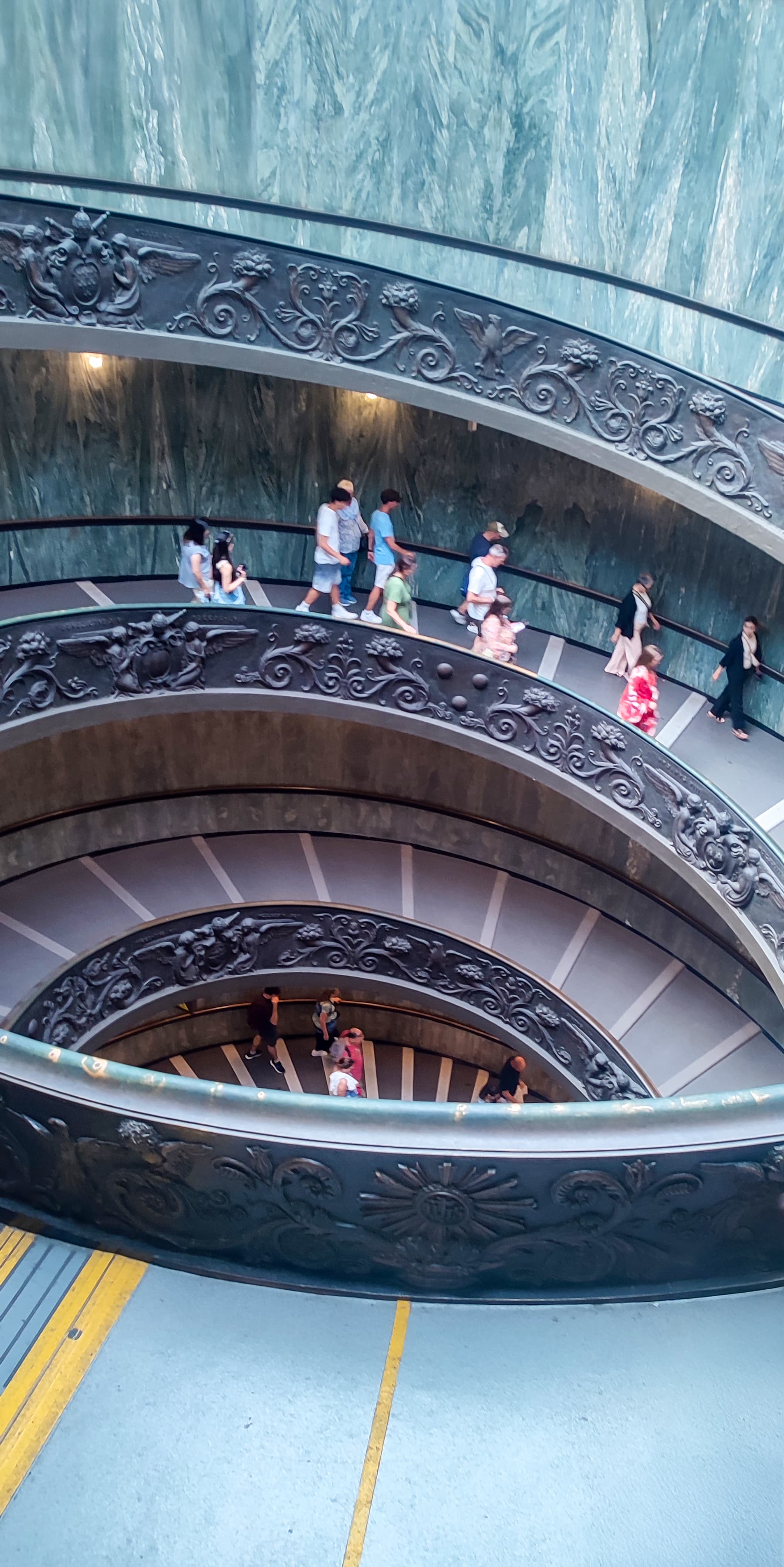 Tour por la Capilla Sixtina y Museos Vaticanos a primera hora en grupo reducido